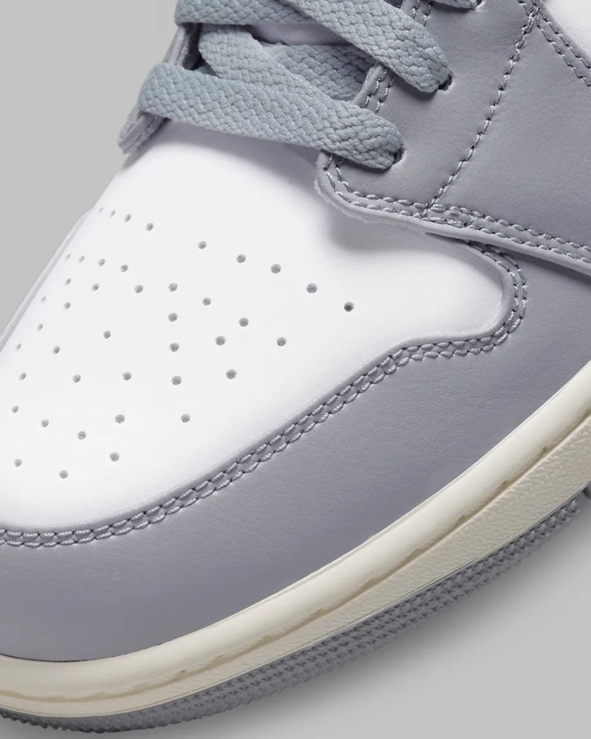 نایک ایرجردن 1 لو وینتج گری / Air Jordan 1 Low VINTAGE GREY