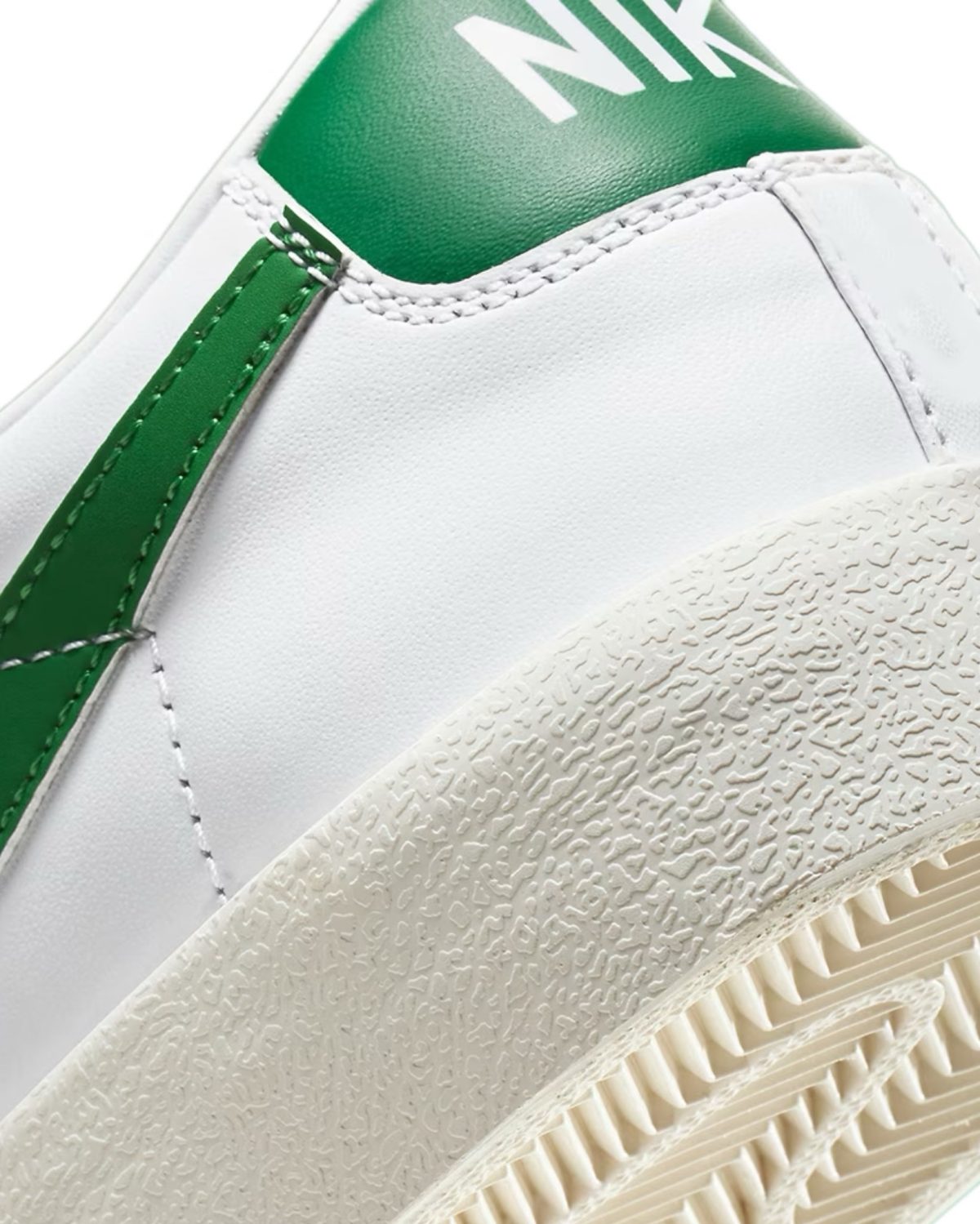 نایک بلیزر لو 77 وینتیج پاین گرین / Nike Blazer Low 77 Vintage Pine Green