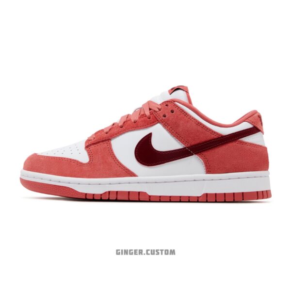 نایک اس بی دانک لو ولنتاین دی / Nike SB Dunk Low Valentine's Day