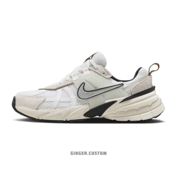 نایک V2K ران سامیت وایت لایت اوروود براون / Nike V2K Run Summit White Light Orewood Brown