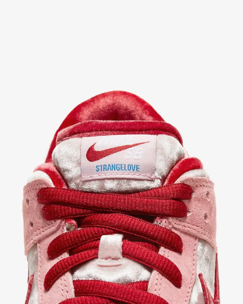 نایک اس بی دانک لو ولنتاین Nike SB Dunk Low VALENTINE'S DAY