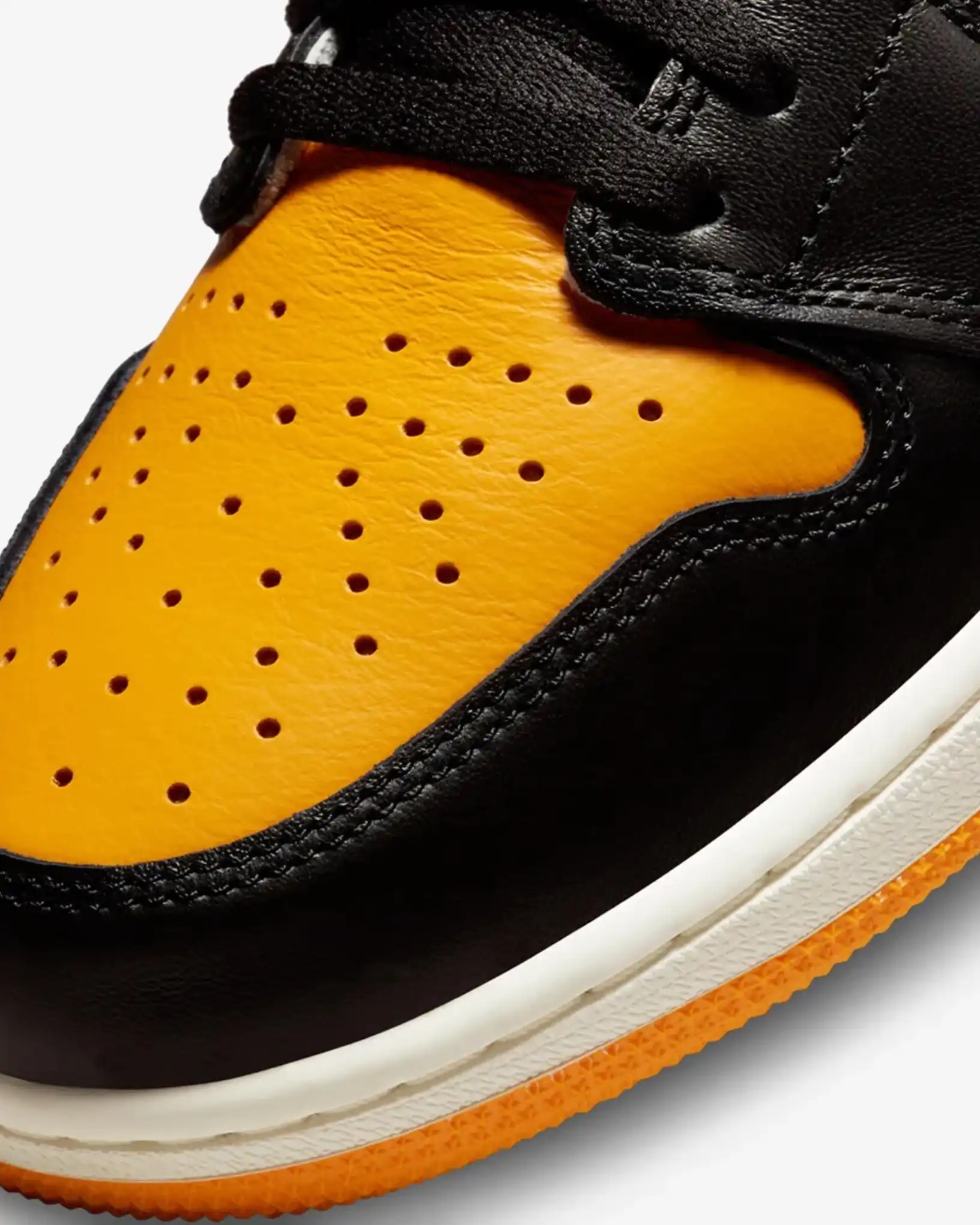 ایر جردن 1 رترو اوجی یلو تو / Air Jordan 1 Retro High OG Yellow Toe